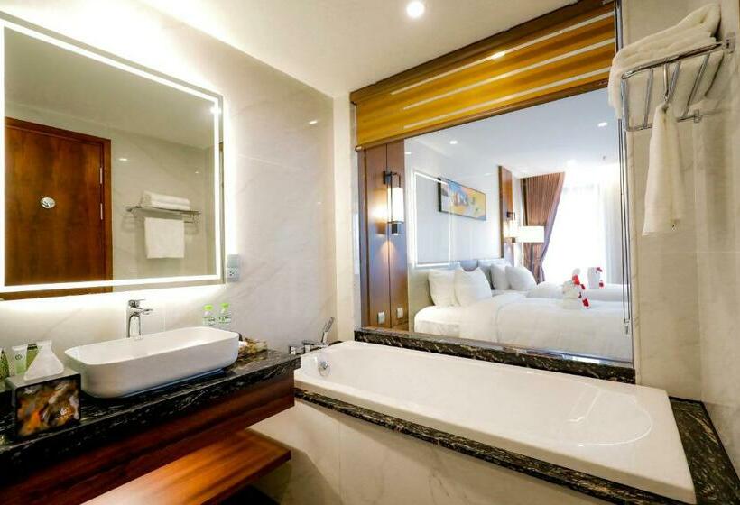 اتاق استاندارد با چشم‌انداز باغ, Grand Phoenix Hotel Bac Ninh