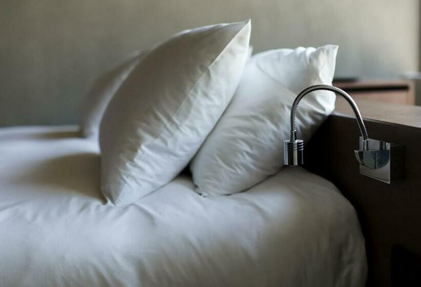 اتاق استاندارد با تخت بزرگ, Castel Mimi Wine Resort