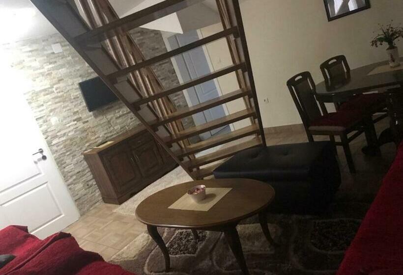 آپارتمان 2 خوابه, Restoran Sa Sobama Za Iznajmljivanje Mali Raj