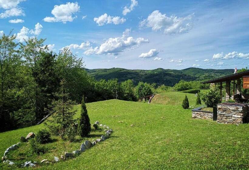 اتاق خانوادگی, Zdravkovac Country Club