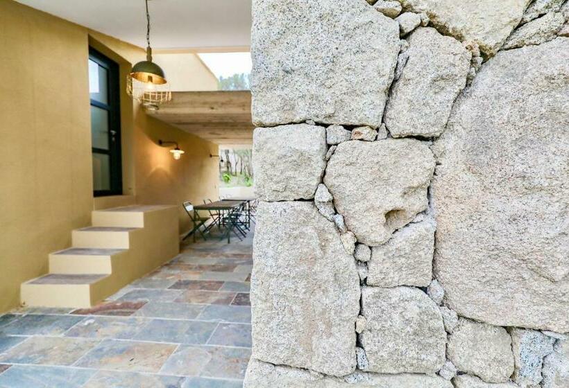 ویلای یک اتاق خوابه با استخر شنا, Hôtel Confidentiel Le Grecale