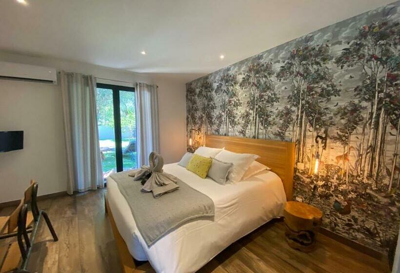 ویلای یک اتاق خوابه با استخر شنا, Hôtel Confidentiel Le Grecale