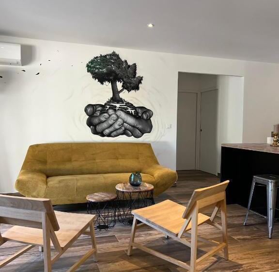ویلای یک اتاق خوابه با استخر شنا, Hôtel Confidentiel Le Grecale