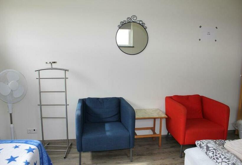 اتاق استاندارد سه تخته با سرویس بهداشتی مشترک, Ljósavatn Guesthouse