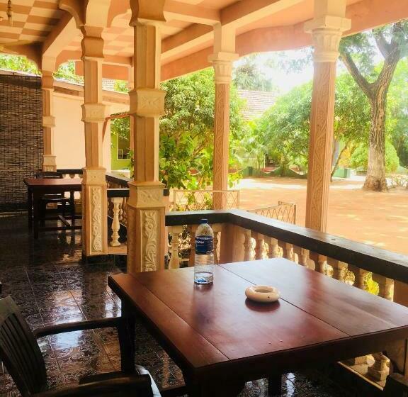 اتاق اکونومی, New Land Guest House