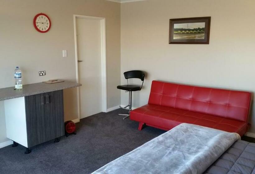 استودیوی لوکس, Moeraki Boulders Motel