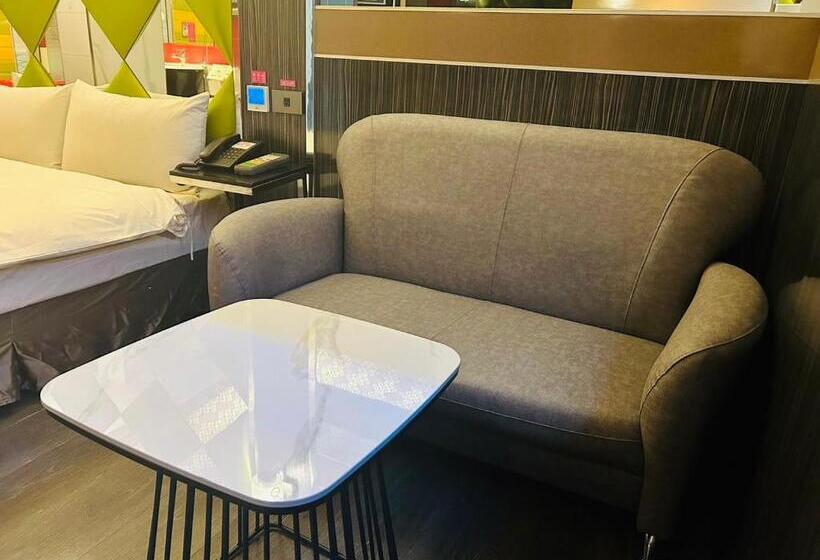 اتاق استاندارد, 艸日月汽車旅館