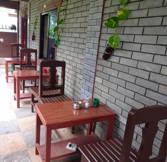اتاق استاندارد با بالکن, Begnas Coffee House &