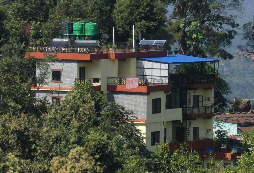 اتاق اکونومی, Begnas Coffee House &