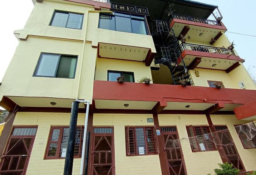 اتاق خانوادگی, Begnas Coffee House &