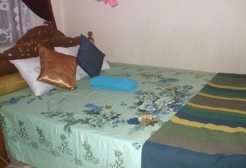 اتاق خانوادگی, Daffon Guest House