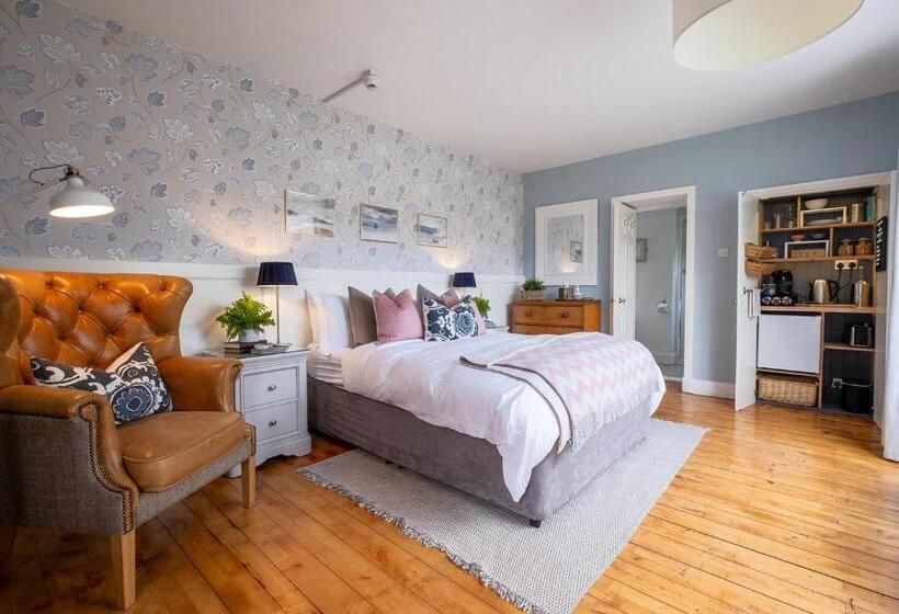 اتاق سوپریور با تخت بزرگ, Roseville Youghal   Luxury Accommodation