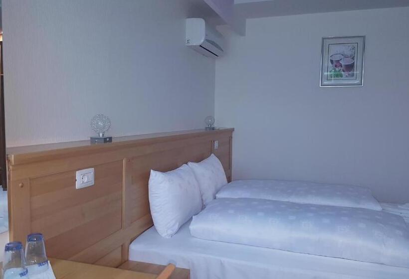 اتاق لوکس, Motel Edeka