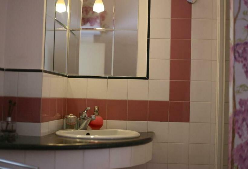 اتاق استاندارد, B&b Al Borgo