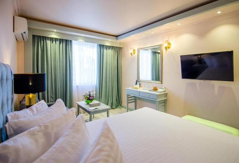 Standard Room Double Bed City View, Phoenicia Blue View