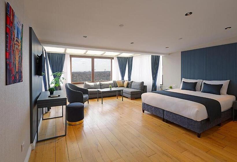 سوییت لوکس, Moss Suites