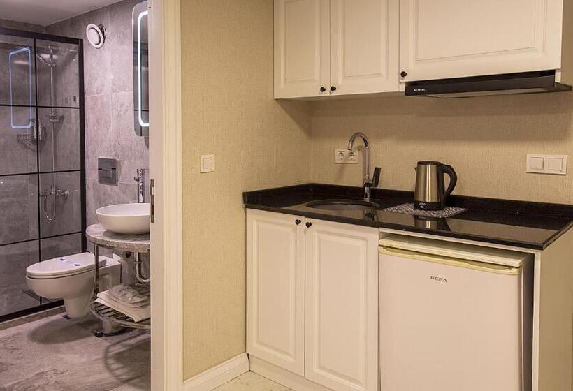 اتاق استاندارد, Moss Suites