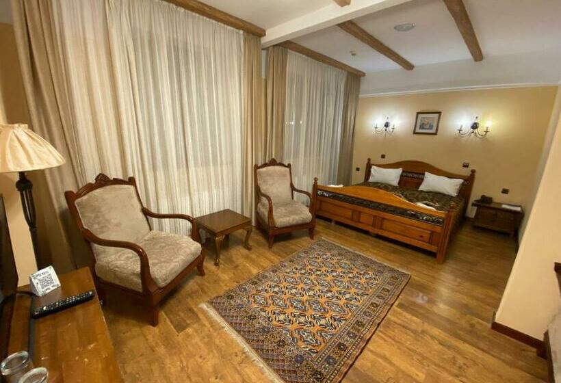 سوییت جونیور, Park Hotel Kokshetau