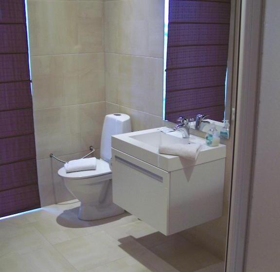 اتاق استاندارد با سرویس بهداشتی مشترک, Beach Guesthouse Lenkas