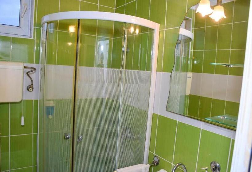 اتاق استاندارد, Guest House Ceca