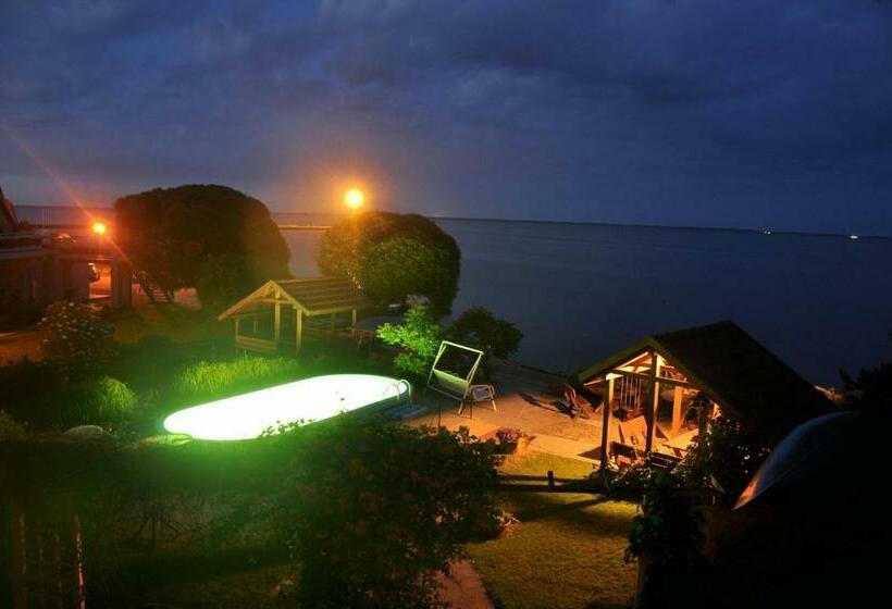 اتاق استاندارد چهار تخته, Vila Nendrė