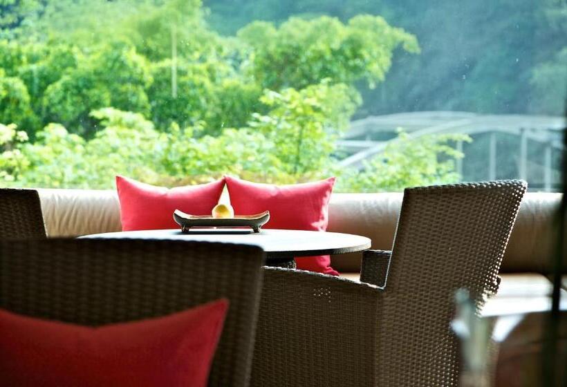 سوییت با چشم‌انداز باغ, Silks Place Taroko