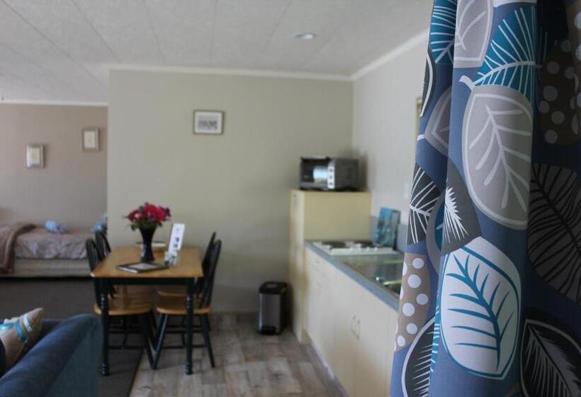 استودیوی استاندارد با چشم‌انداز دریا, Te Mahia Bay Resort