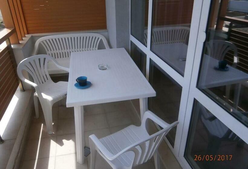 آپارتمان 1 خوابه با بالکن, Apartments In Las Brisas