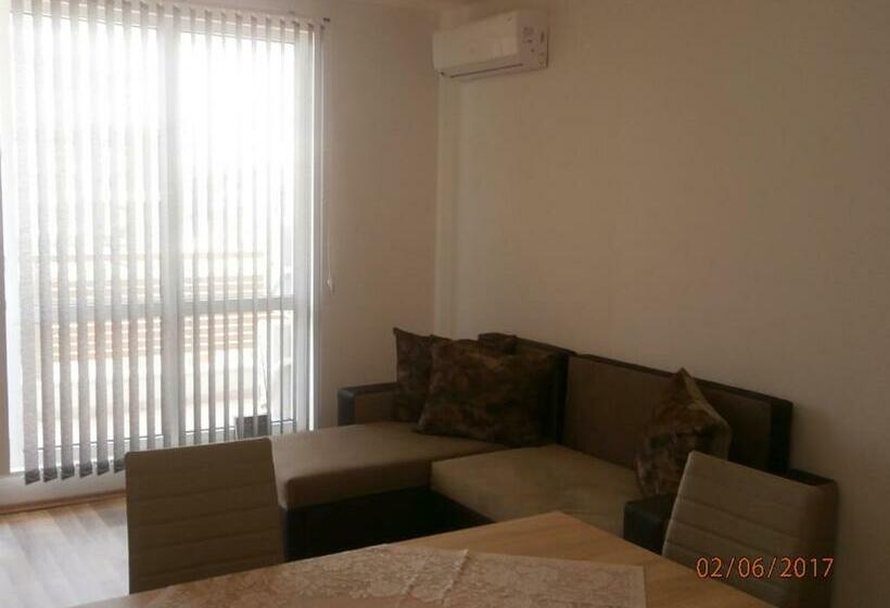 آپارتمان 1 خوابه با بالکن, Apartments In Las Brisas