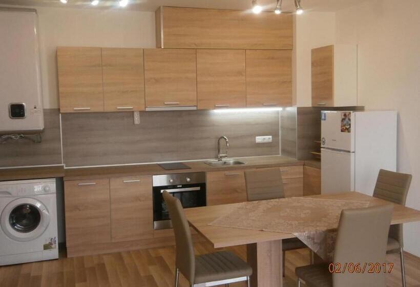 آپارتمان 1 خوابه با بالکن, Apartments In Las Brisas