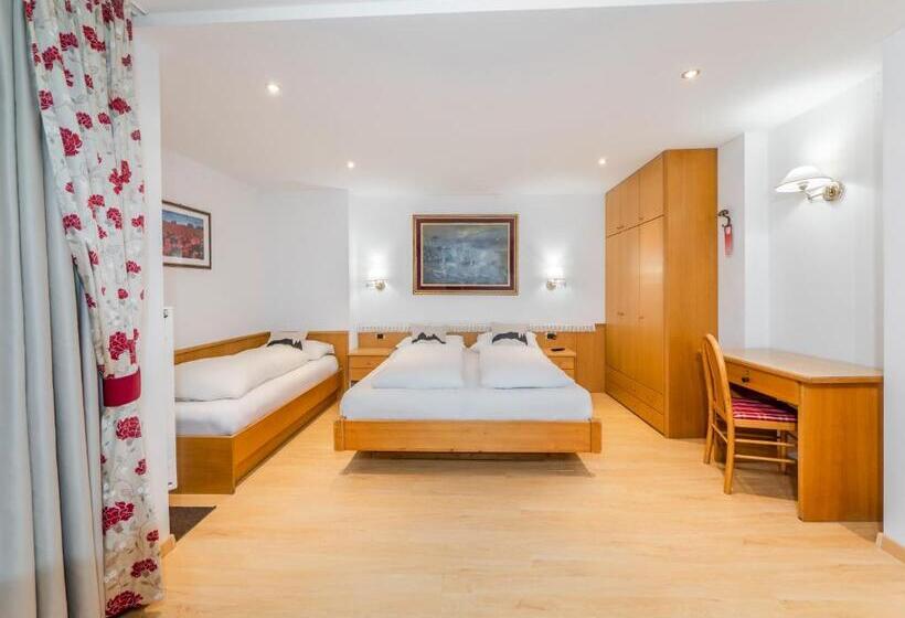 اتاق لوکس با بالکن, B&b Marina Contacless Check In