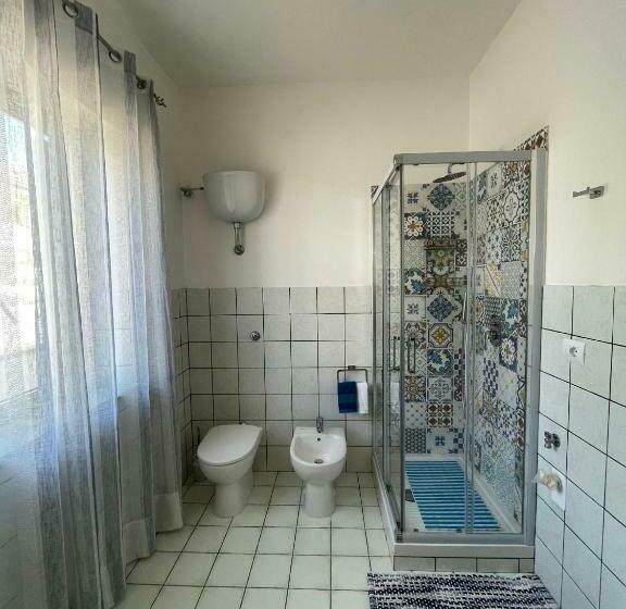 اتاق استاندارد چهار تخته, B&b Orizzonte Blu