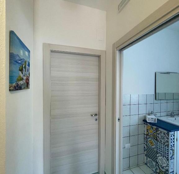 اتاق استاندارد چهار تخته, B&b Orizzonte Blu