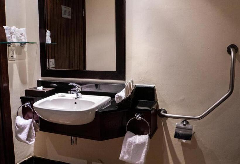 اتاق استاندارد برای معلولان, Kwa Maritane Lodge