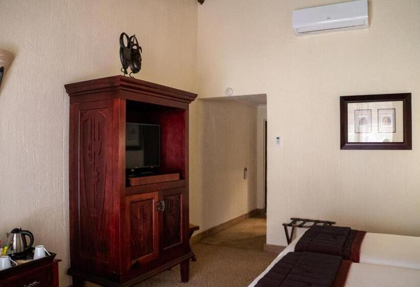 اتاق استاندارد برای معلولان, Kwa Maritane Lodge