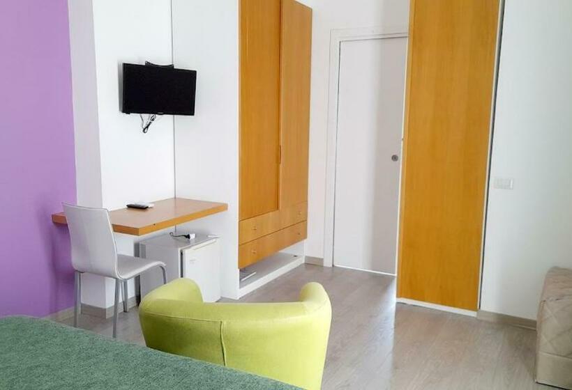اتاق لوکس, Il Piccolo Principe Relais
