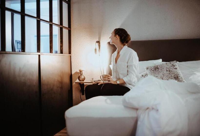 سوئیت جونیور با تراس, The Loft Lodge   Suiten