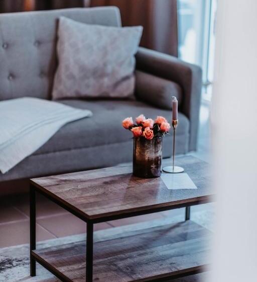 سوئیت جونیور با تراس, The Loft Lodge   Suiten