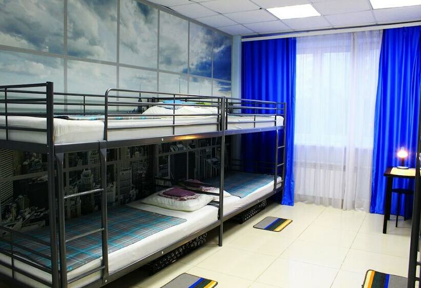تختخواب در اتاق مشترک, Hostel 1001 Nights