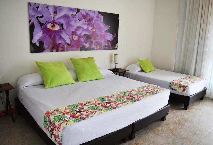 اتاق استاندارد سه نفره, Campestre La Tata