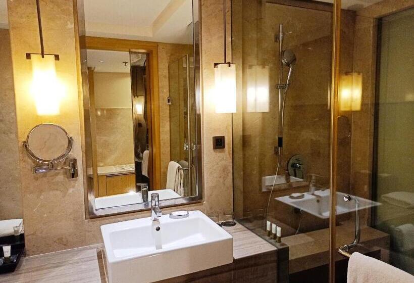 豪华房间, Courtyard By Marriott Bilaspur