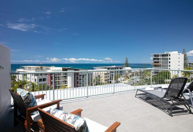 1 Bedroom Penthouse Apartment, Kings Bay Apartments