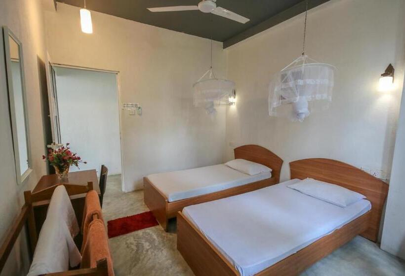 اتاق استاندارد, Holiday Inn Unawatuna