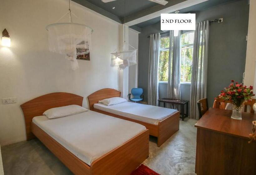 اتاق استاندارد, Holiday Inn Unawatuna