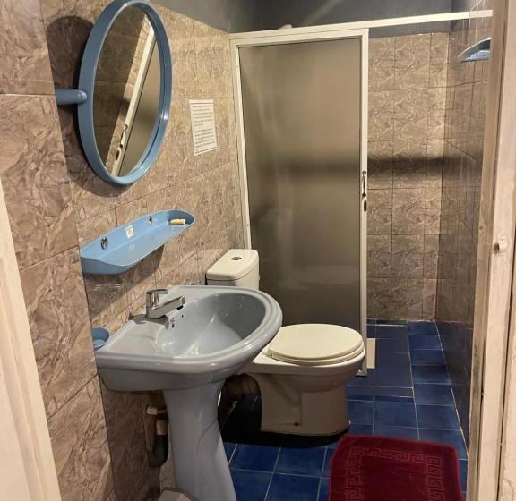 Economy Triple Room, Holiday Inn Unawatuna