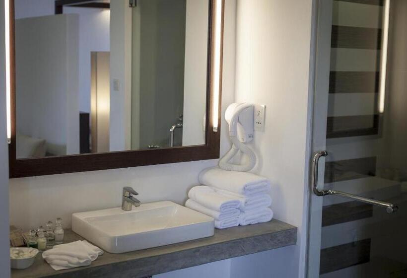 اتاق استاندارد با چشم‌انداز دریا, The Calm Resort & Spa
