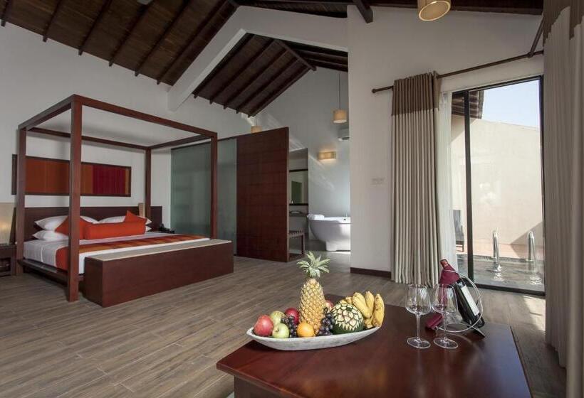 سوییت با چشم‌انداز دریا, The Calm Resort & Spa