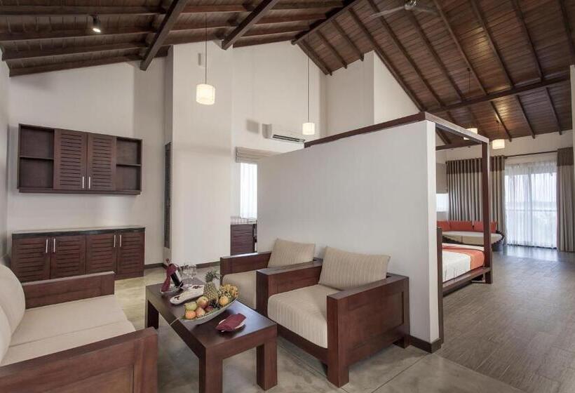 سوییت با چشم‌انداز دریا, The Calm Resort & Spa