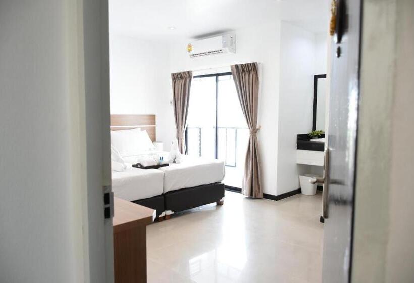 اتاق سوپریور, Basaya Laemchabang