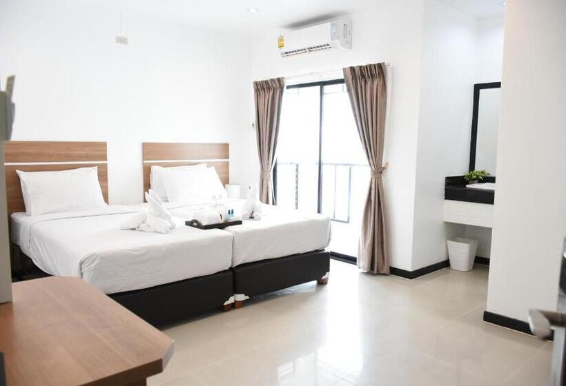 اتاق سوپریور, Basaya Laemchabang